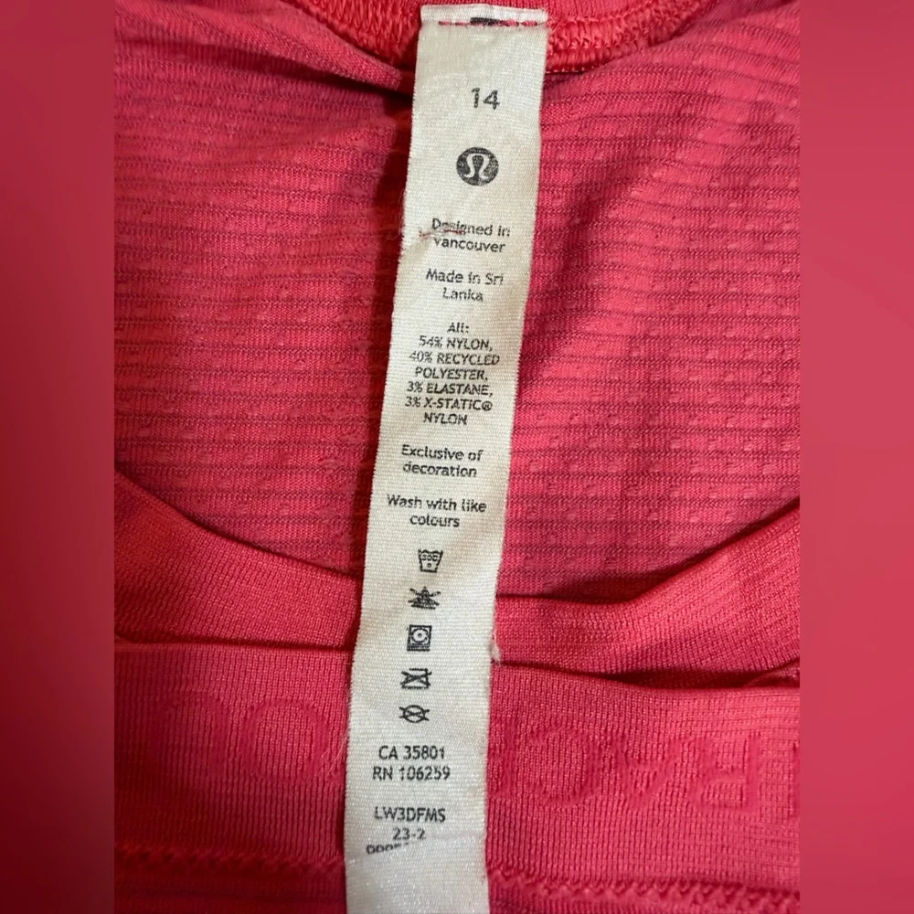 lululemon athletica Short Sleeve Performance Tee - Hot Pink - Picture 3 of 3